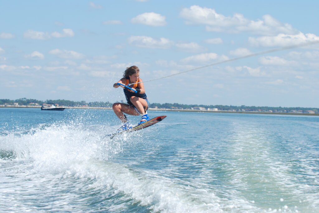 Ski nautique et Wakesurf sur le Bassin d'Arcachon et Cap-Ferret